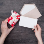 誕生日カード:特別な友達のための完璧な贈り物 card postal holiday two plank
